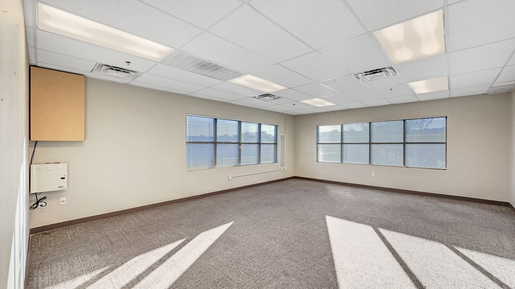 8515 Edna Ave, Las Vegas, NV for lease Interior Photo- Image 1 of 2