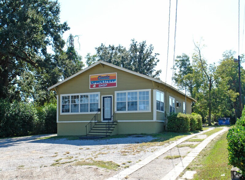 3755 Moffett Rd, Mobile, AL 36618