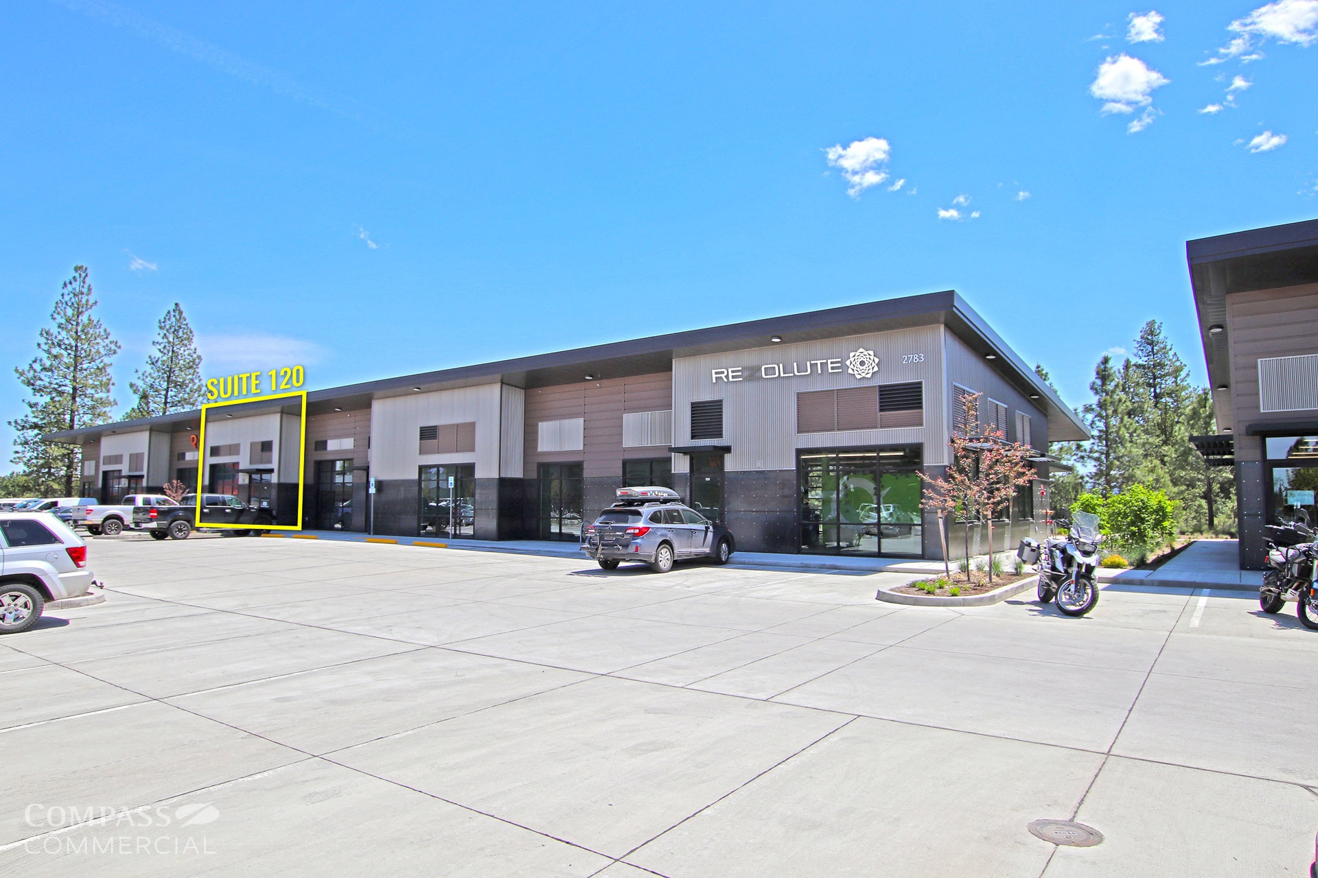 2777 NW Lolo Dr, Bend, OR for lease Building Photo- Image 1 of 2