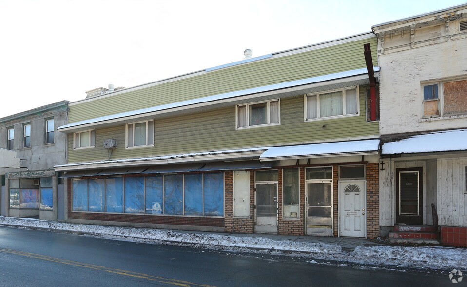 253 E Main St, Amsterdam, NY for sale - Primary Photo - Image 1 of 1