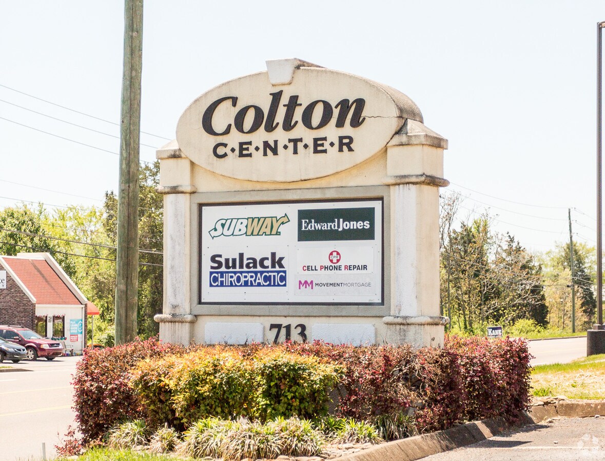 713 E Emory Rd, Knoxville, TN 37938