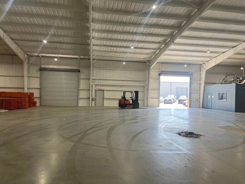 138 Leopard Rd, Rhome, TX for lease - Building Photo - Image 3 of 11