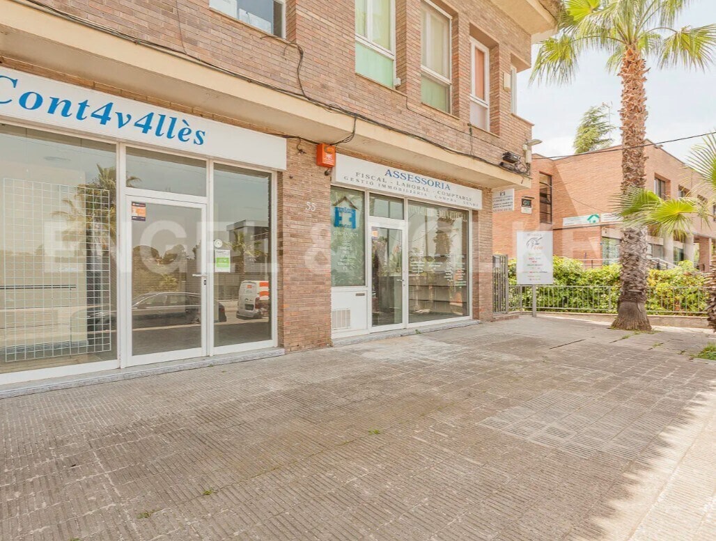 Retail in Sant Cugat del Vallès, Barcelona for lease Interior Photo- Image 1 of 9