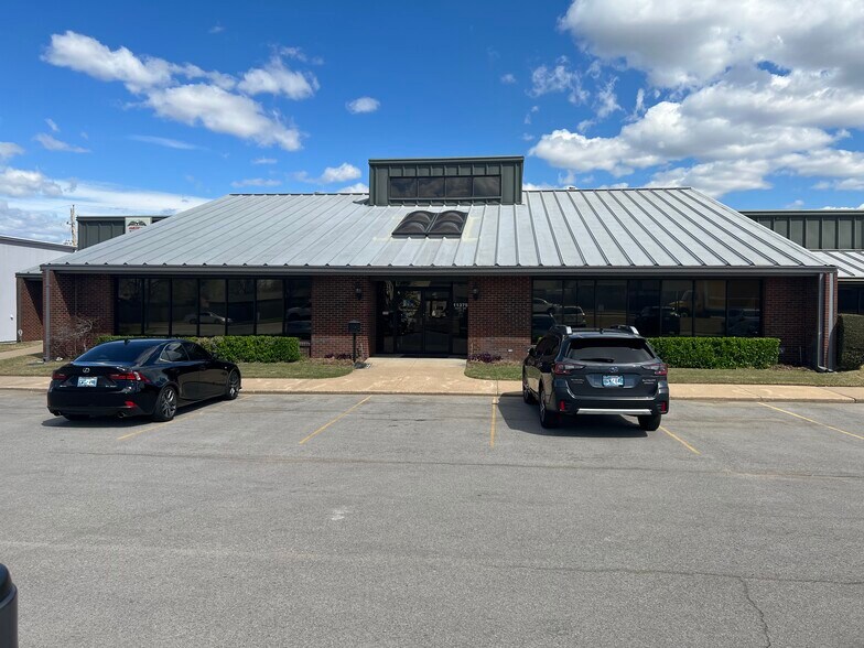 11375 E 61st St, Tulsa, OK for sale - Building Photo - Image 1 of 1