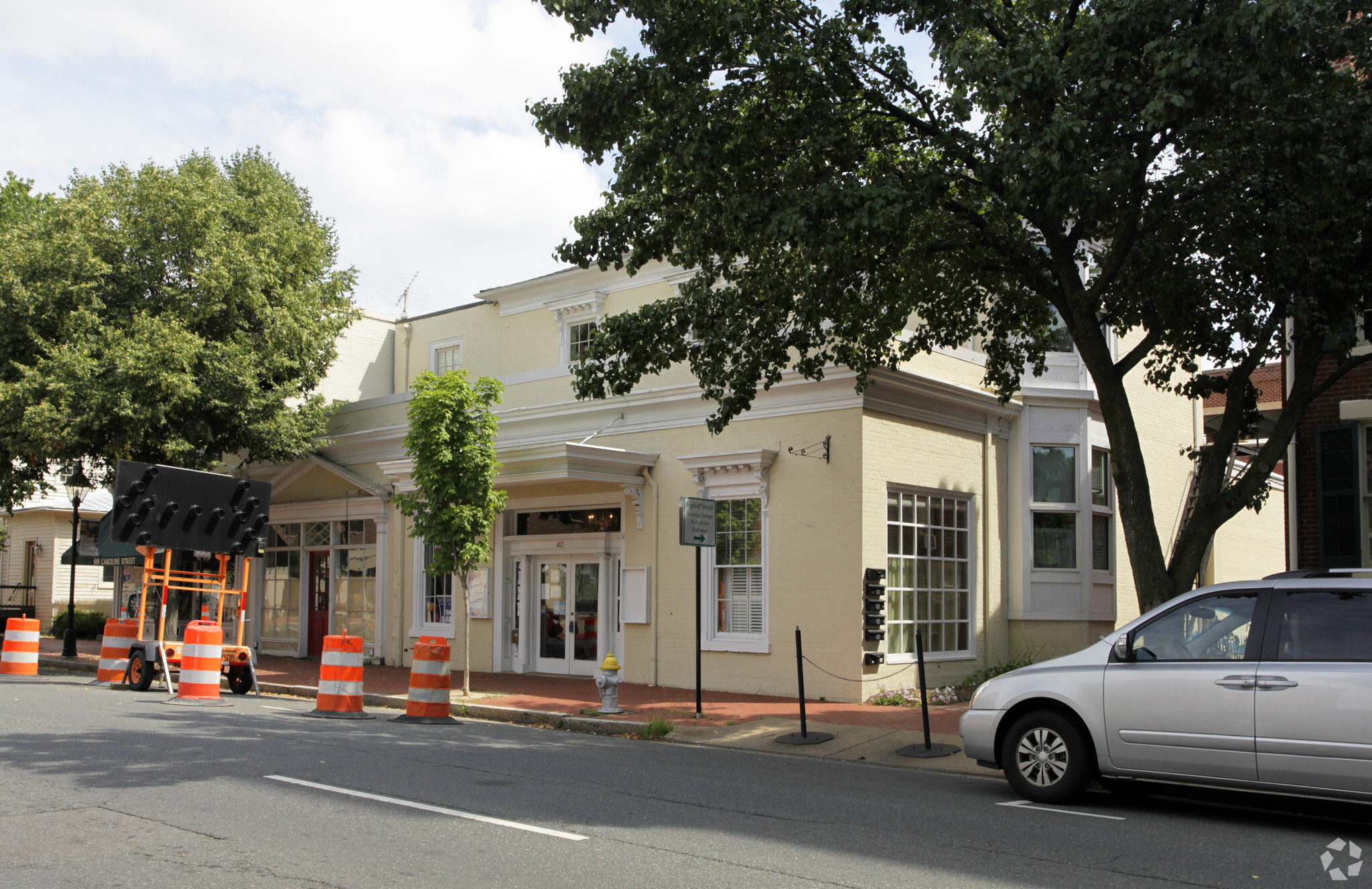 613-615 Caroline St, Fredericksburg, VA for sale Primary Photo- Image 1 of 1