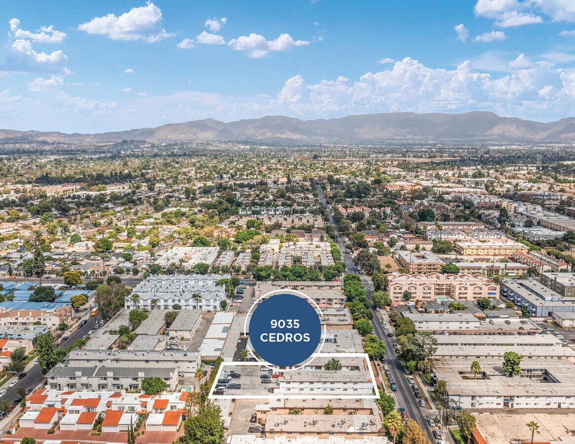 9035 Cedros Ave, Panorama City, CA 91402