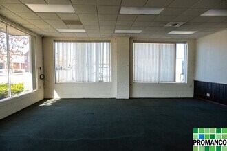 118 2nd St, Marietta, OH for lease Interior Photo- Image 2 of 5