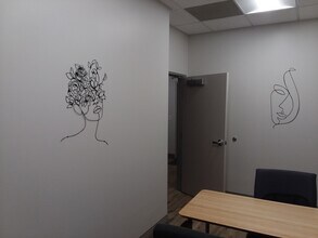 3927 Waring Rd, Oceanside, CA for lease Interior Photo- Image 2 of 12