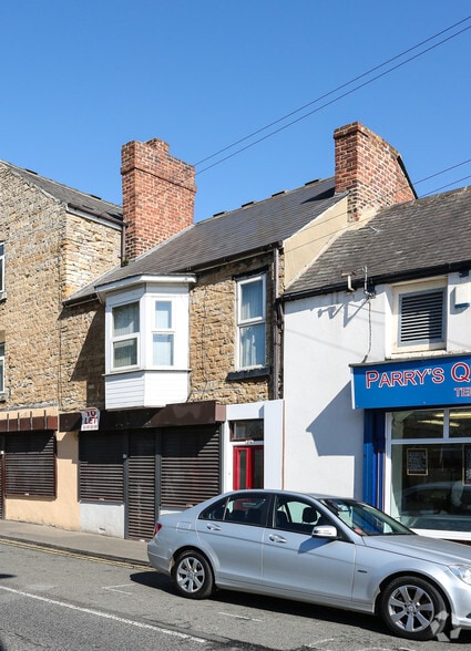 27 Front St, Houghton Le Spring for sale - Building Photo - Image 2 of 3