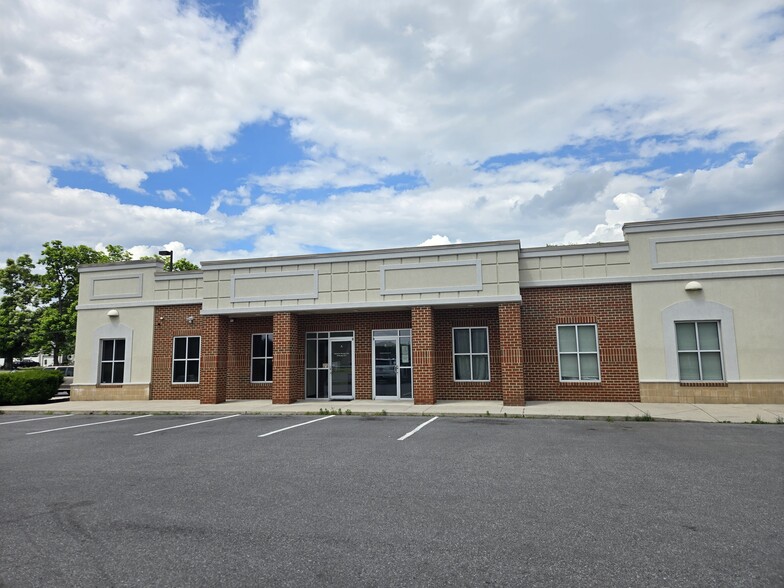 176 Health Care Ln, Martinsburg, WV for lease - Building Photo - Image 2 of 12