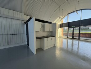 Brandling St, Gateshead for lease Interior Photo- Image 1 of 3