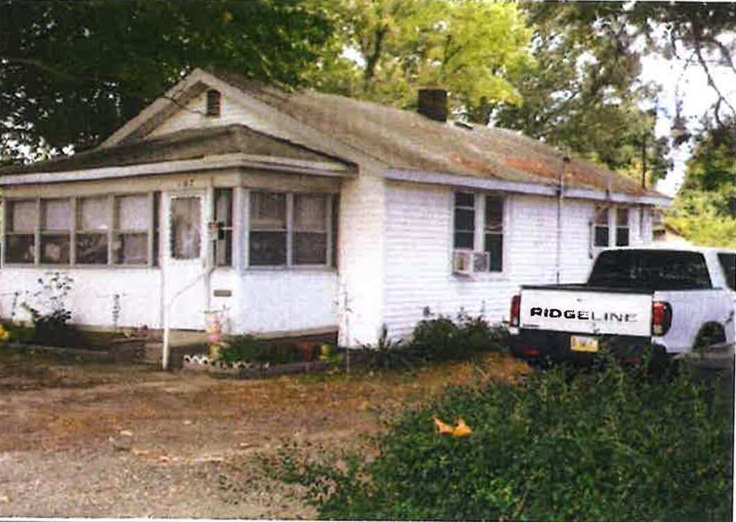 107 Tyler Ave, Newport News, VA for sale Primary Photo- Image 1 of 4