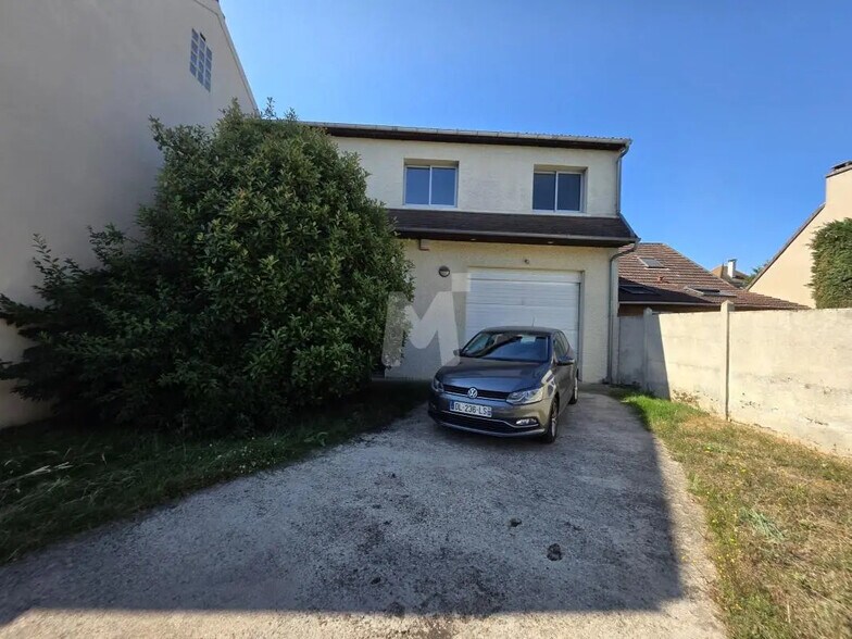 Flex in Viry-Châtillon for sale - Building Photo - Image 2 of 13