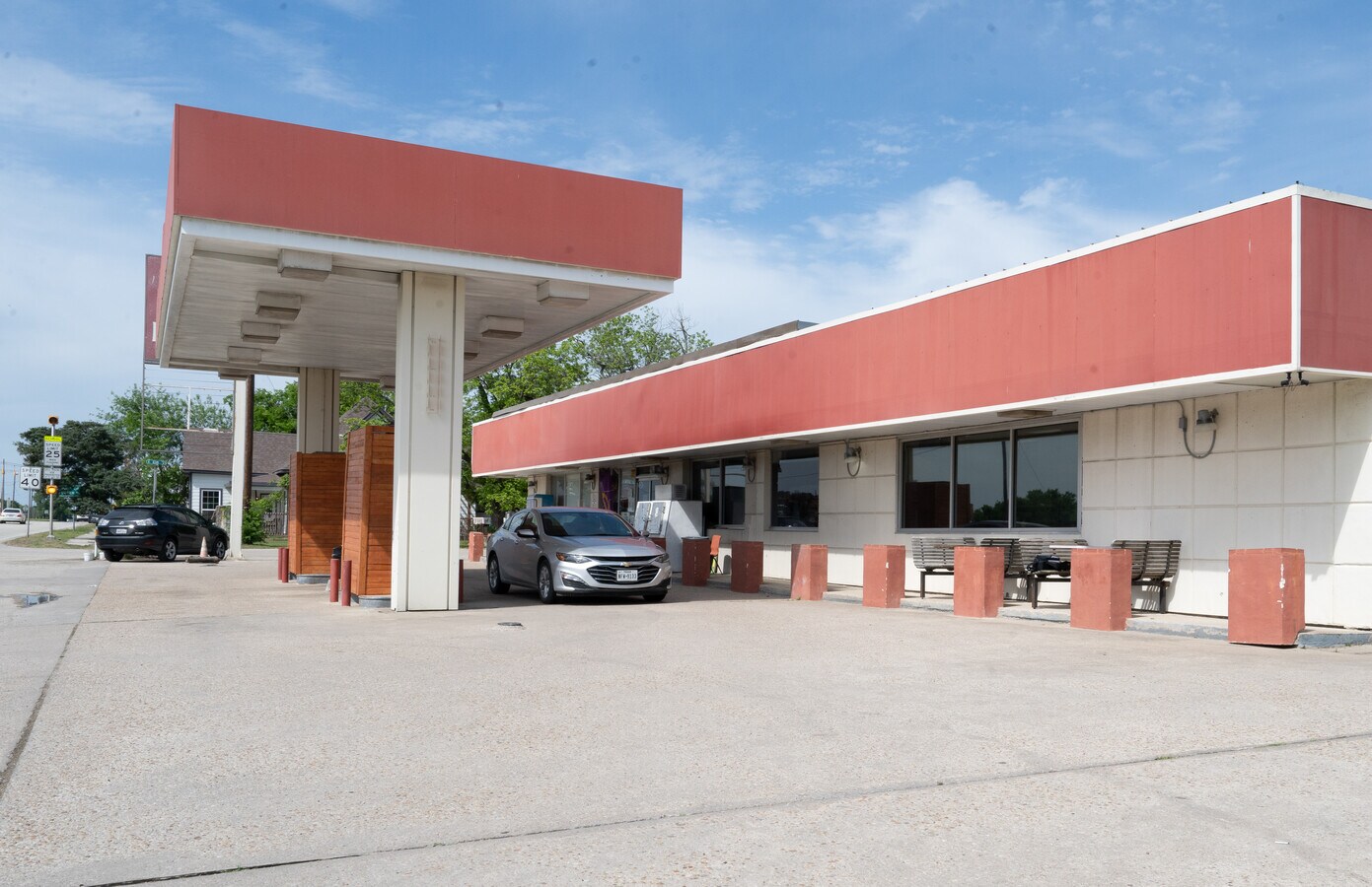 201 S Commerce St, Granger, TX 76530