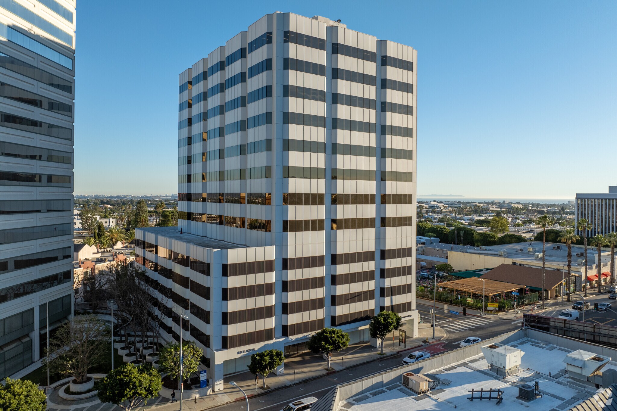 12424 Wilshire Blvd, Los Angeles, CA 90025 - Gateway Los Angeles | LoopNet - 12424 Wilshire Blvd Los Angeles Ca 90025