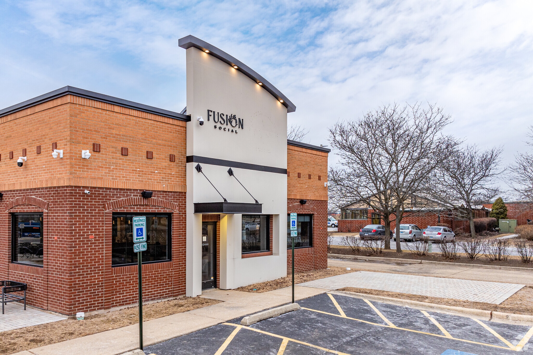 4405 Winfield Rd, Warrenville, IL for lease Primary Photo- Image 1 of 10