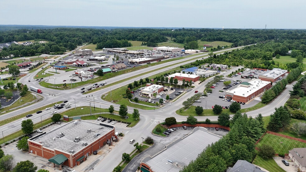 4678 Duffy Rd, Floyds Knobs, IN for sale - Building Photo - Image 3 of 7