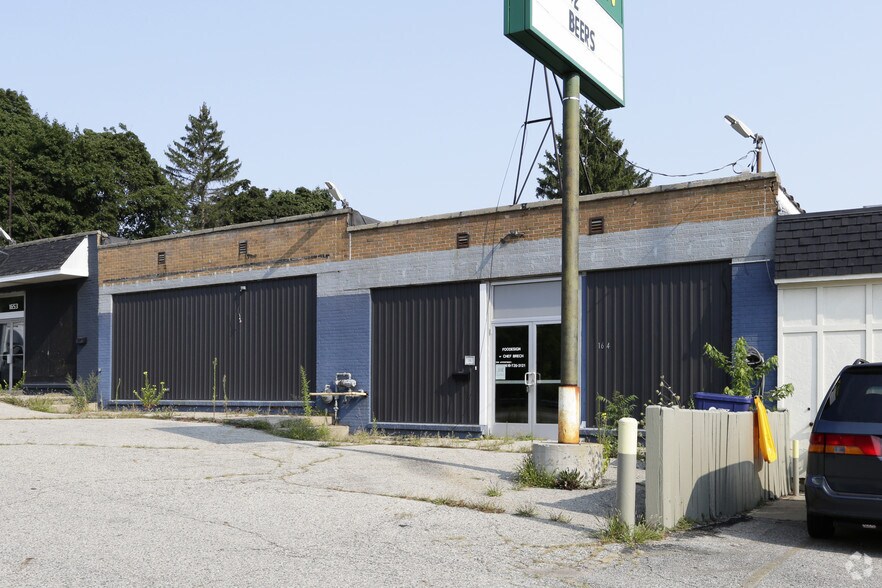 1645 Leonard St NW, Grand Rapids, MI for sale - Primary Photo - Image 1 of 1