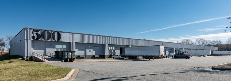 500 Radar Rd, Greensboro, NC for lease - Primary Photo - Image 1 of 7