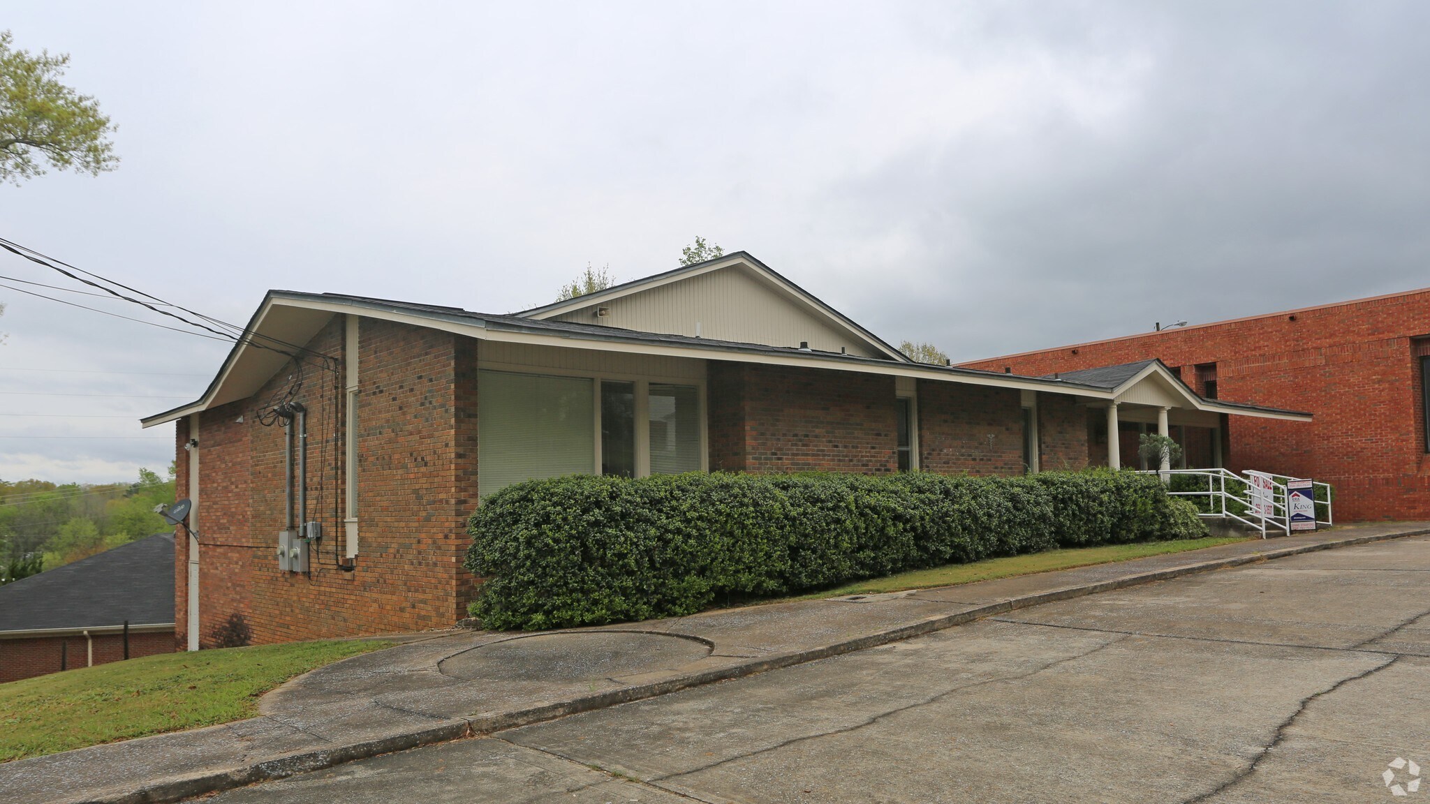 6 Medical Office Park, Talladega, AL for sale Primary Photo- Image 1 of 1