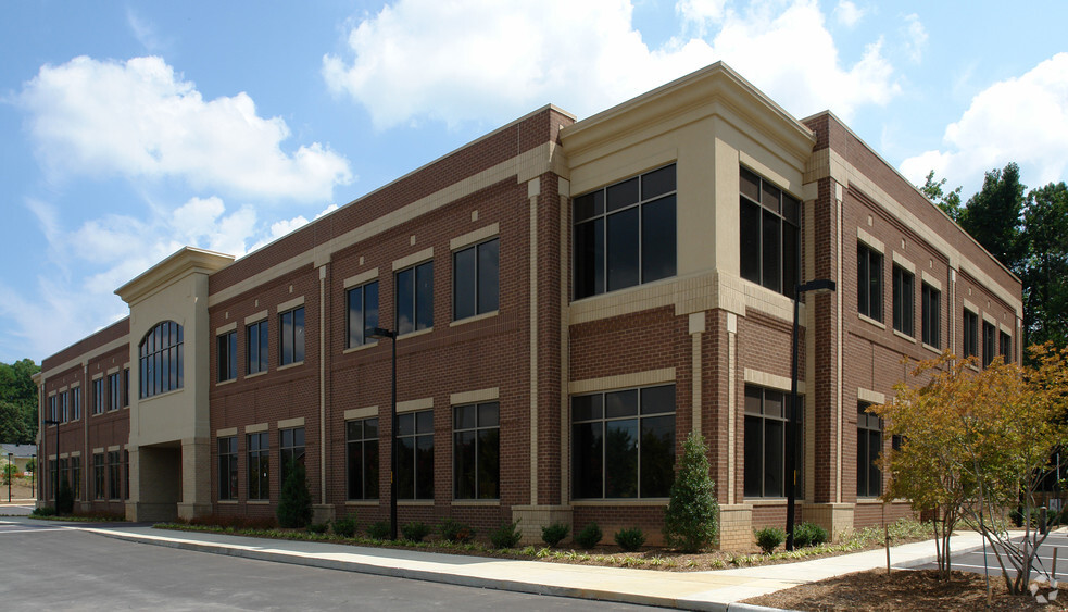 6500 Creedmoor Rd, Raleigh, NC for lease - Building Photo - Image 2 of 9