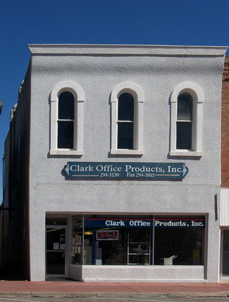 More details for 12 W Peoria St, Paola, KS - Retail for Sale