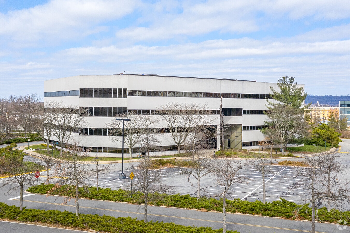 399 Campus Dr, Somerset, NJ 08873 SOMERSET OFFICE CENTER