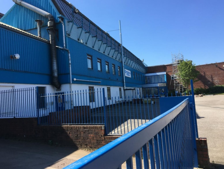 Neville Rd, Bradford for sale - Primary Photo - Image 1 of 1