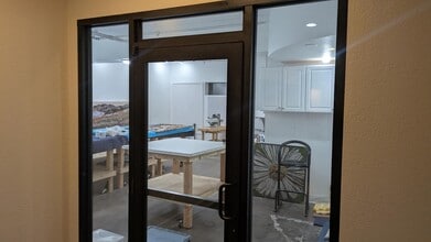 27905 Meadow Dr, Evergreen, CO for lease Interior Photo- Image 2 of 6