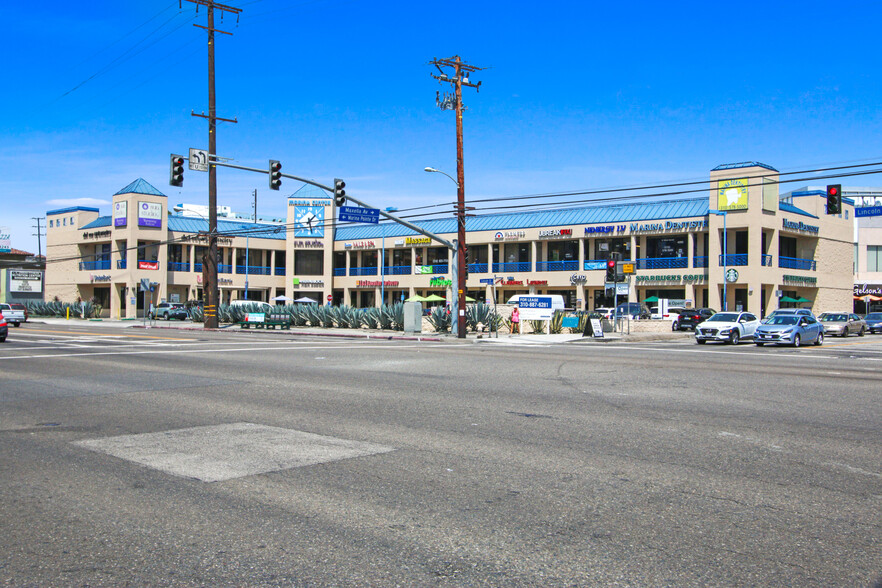 4240-4292 Lincoln Blvd, Marina Del Rey, CA for lease - Building Photo - Image 3 of 18