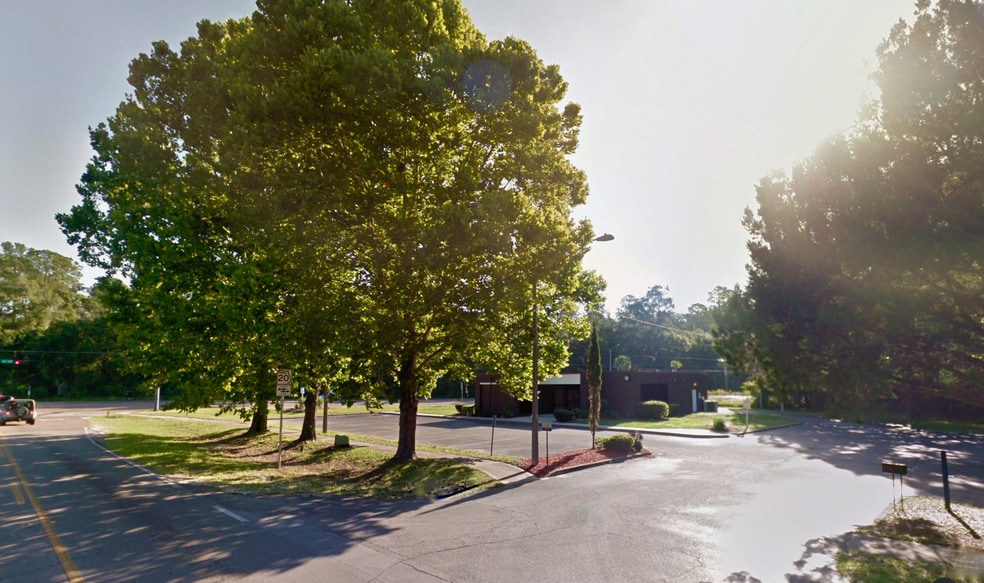 2725 SE Hawthorne Rd, Gainesville, FL for sale - Building Photo - Image 3 of 19