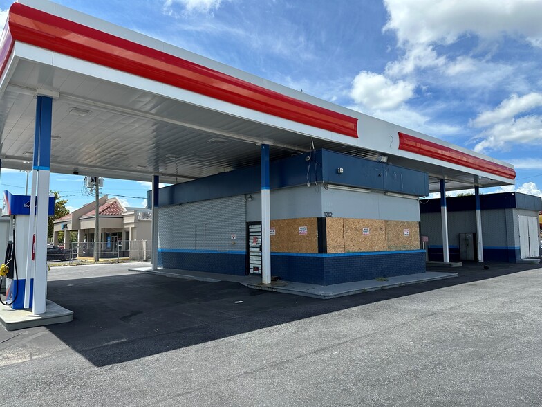 1202 W Vine St, Kissimmee, FL for lease - Building Photo - Image 2 of 4