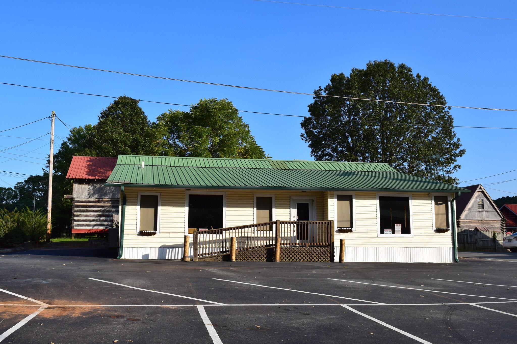 2098 Blue Ridge Dr, Blue Ridge, GA 30513 Retail for Sale