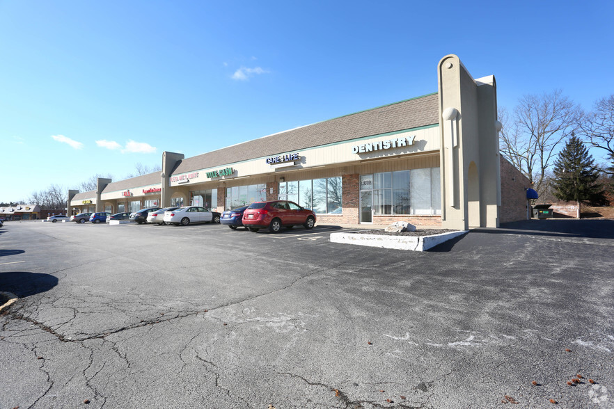 11663-11689 W Florissant Ave, Florissant, MO for lease - Primary Photo - Image 1 of 1