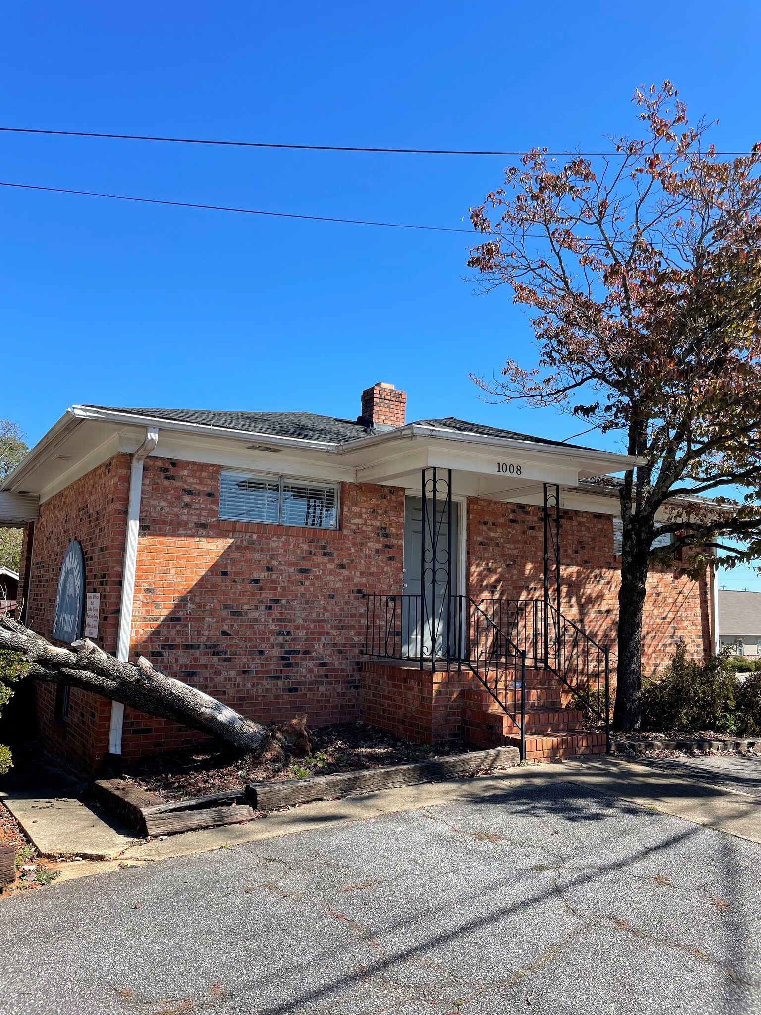 1008 E Perry Rd, Greenville, SC for sale Building Photo- Image 1 of 18