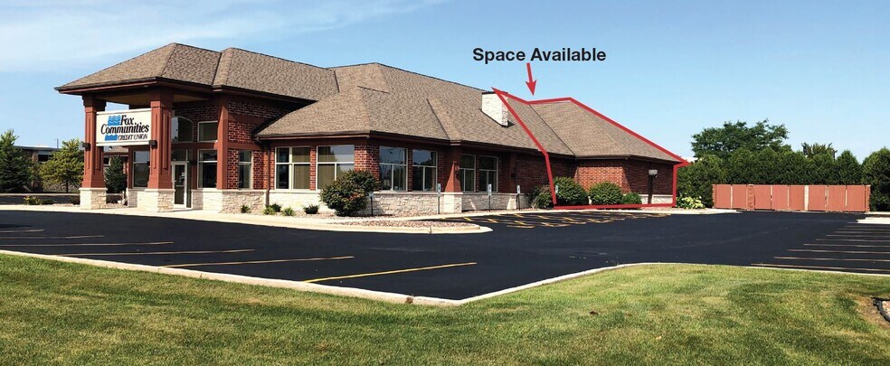 4102 Calumet Ave, Manitowoc, WI for sale - Building Photo - Image 1 of 1