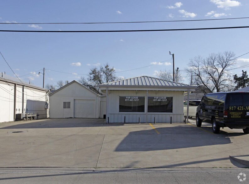 326 E Northwest Hwy, Grapevine, TX for sale - Primary Photo - Image 1 of 1