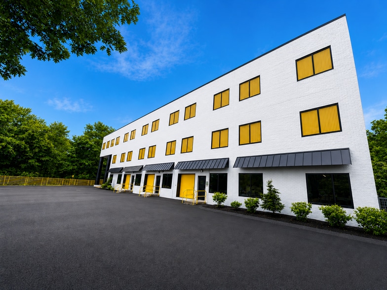 250 Turnpike Rd, Southborough, MA for sale - Building Photo - Image 3 of 23