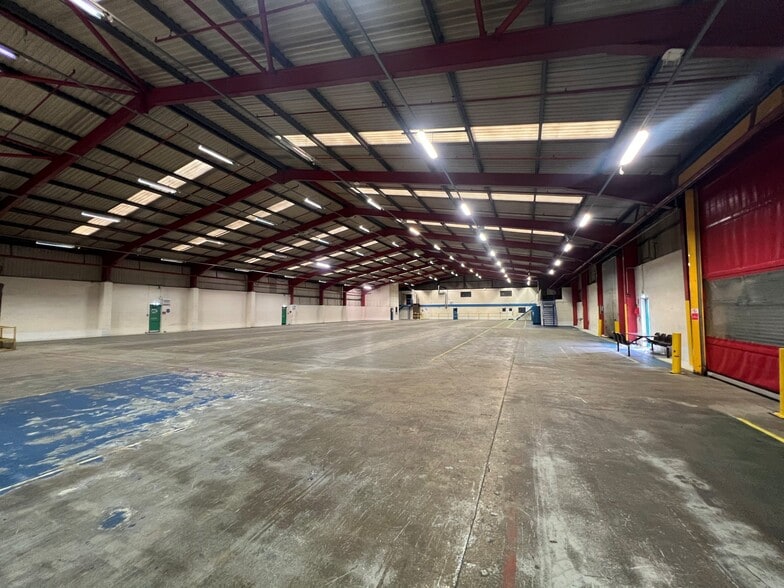 Stockton St, Littleborough for lease - Interior Photo - Image 3 of 4