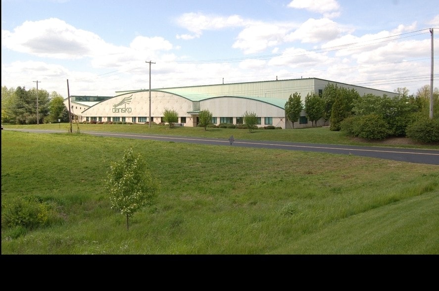 8 Federal Rd, West Grove, PA for sale - Building Photo - Image 1 of 1