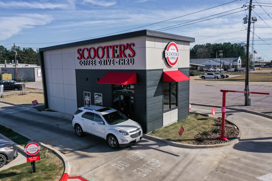 1055 E Loop 304, Crockett, TX for sale - Primary Photo - Image 1 of 1