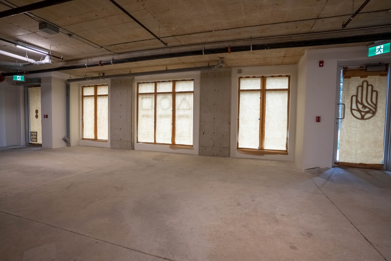 1301 Hillside Av, Victoria, BC V8T 3S1 - Unit 1303 - - Interior Photo - Image 2 of 4