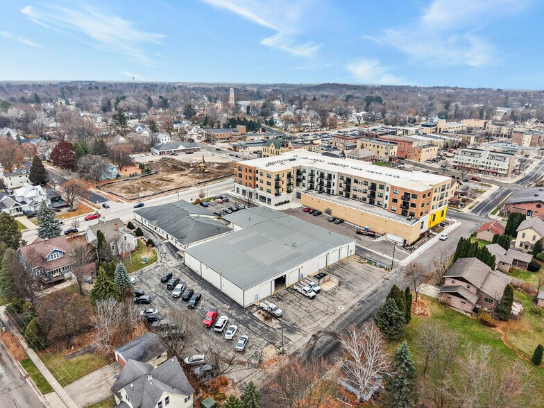 125 W Main St, Sun Prairie, WI for sale - Building Photo - Image 3 of 8