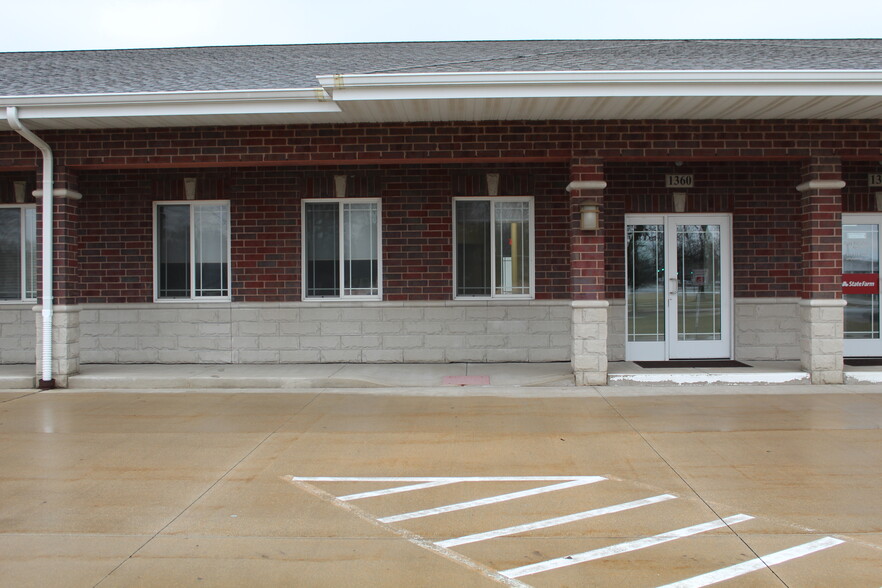 1360 E Division St, Diamond, IL for lease - Building Photo - Image 2 of 26