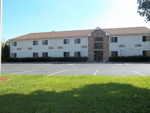 155 Rainbow Circle Dr, Independence, VA for sale - Primary Photo - Image 1 of 1