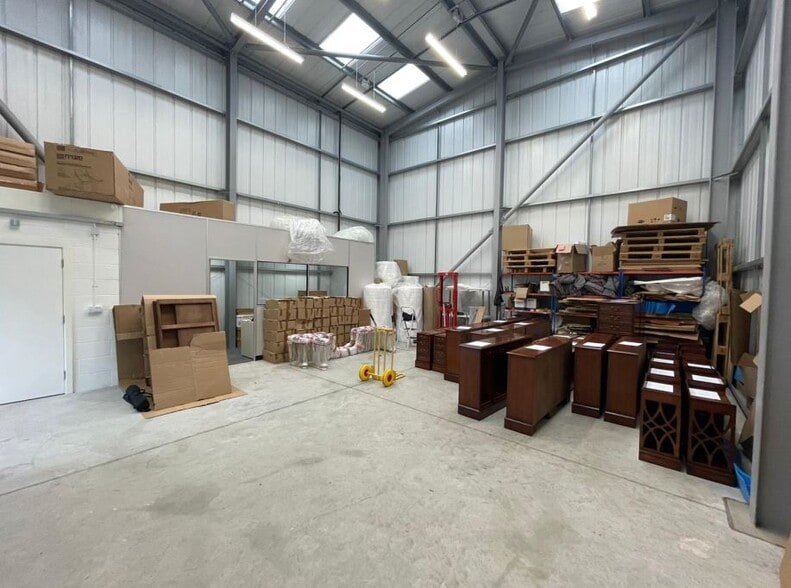 Ash Ct, Nottingham for lease - Interior Photo - Image 3 of 6