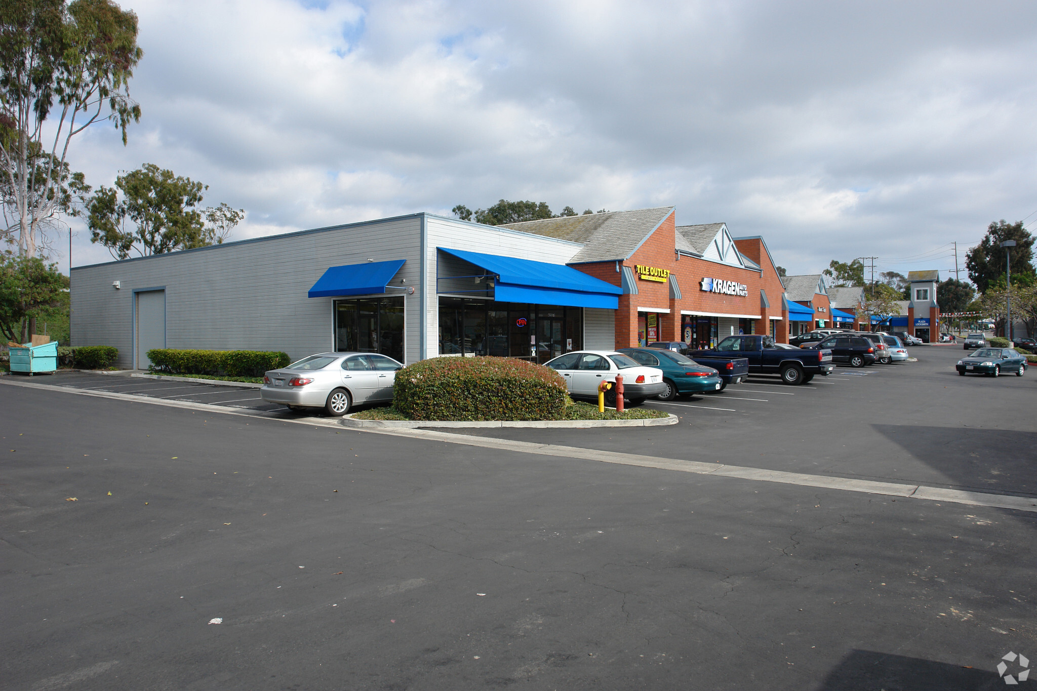 4255 E Main St, Ventura, CA for lease Building Photo- Image 1 of 9