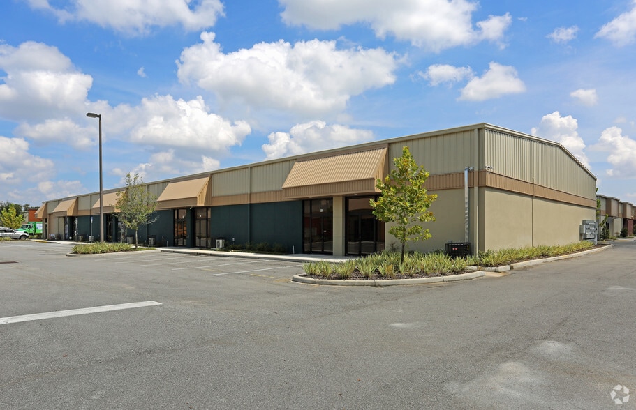 2148 Orinoco Dr, Orlando, FL 32837