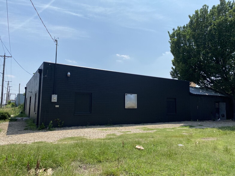 2136 Main St, Fort Worth, TX for sale - Building Photo - Image 1 of 1