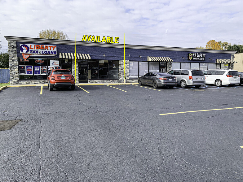 920-934 S Wayne Rd, Westland, MI for lease - Building Photo - Image 1 of 5